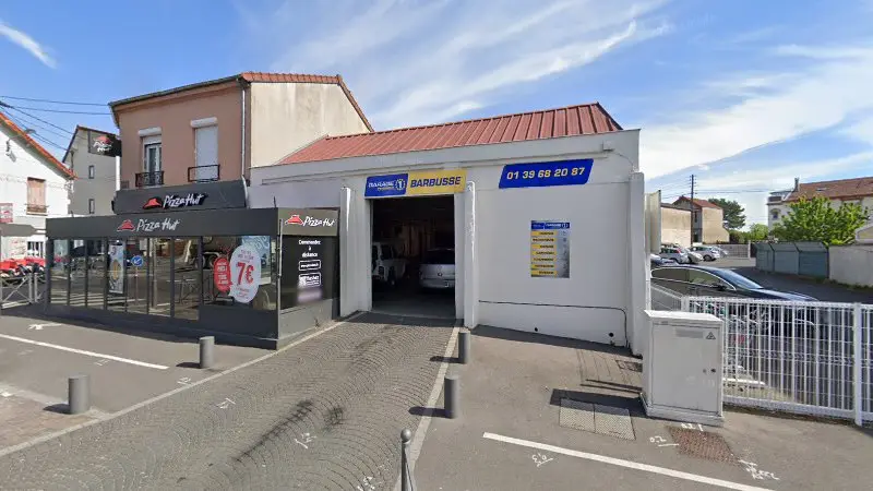 Vue de la rue devant GARAGE PREMIER - GARAGE BARBUSSE, Houilles