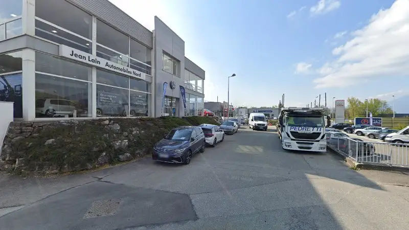 Vue de la rue devant JEAN LAIN AUTOMOBILES NORD SARL- Skoda service, Aix-les-Bains