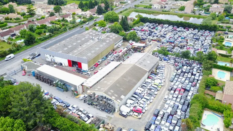 Photo publiée sur la fiche Google de AUTO MOTO CENTER - CARECO AVIGNON - CENTRE DE DÉCONSTRUCTION AUTO