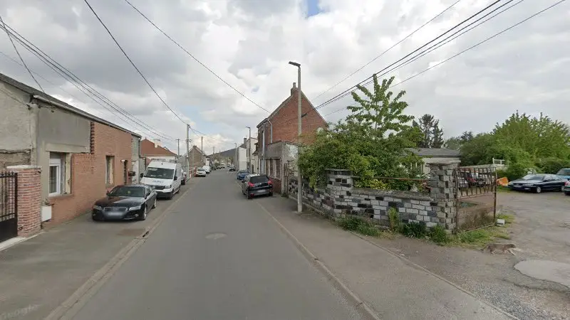Vue de la rue devant Piéton Dominique, Hénin-Beaumont