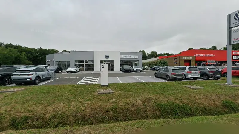 Vue de la rue devant GARAGE DE L'EUROPE SA, Pontivy