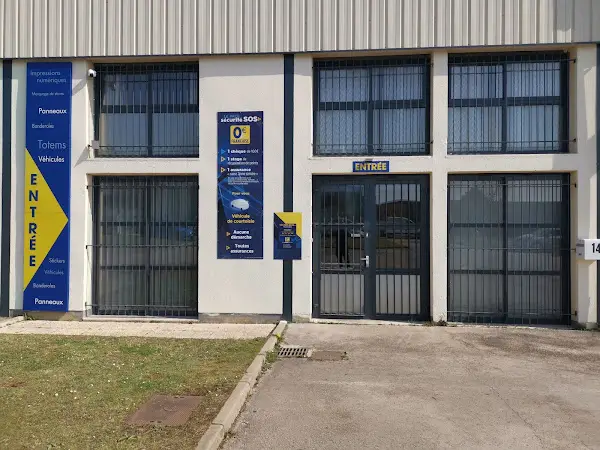 Photo publiée sur la fiche Google de SOS PARE-BRISE+ LA CHAPELLE-ST-LUC, La Chapelle-Saint-Luc