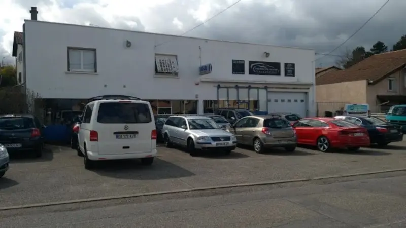 Photo publiée sur la fiche Google de TOP GARAGE - GARAGE PIERRE DE SOUSA AUTOMOBILE, Ternay