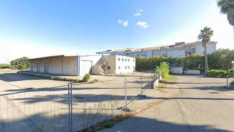 Vue de la rue devant carrosserie de ceppe, Biguglia