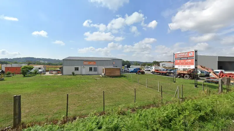 Vue de la rue devant GARAGE SENECHAL ET FILS - EUROREPAR CAR SERVICE, Viellenave-d'Arthez