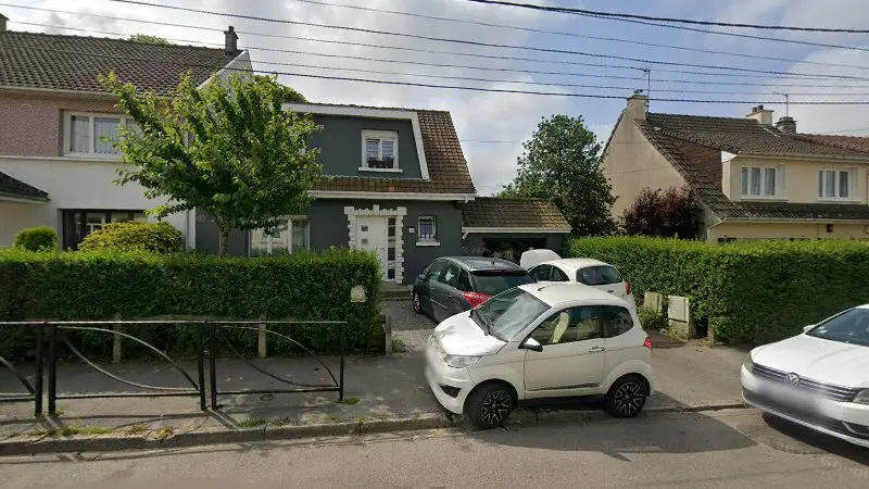 Vue de la rue devant Holuigue Laurent, Saint-Martin-Boulogne