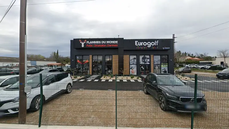 Vue de la rue devant Carrosserie Mistral, Salon-de-Provence