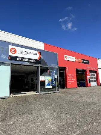 Photo publiée sur la fiche Google de Les Trois Sapins - EUROREPAR, Le Saint