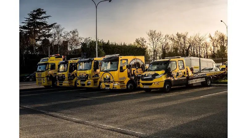 Photo publiée sur la fiche Google de RS PARC - Service de remorquage/Dépannage - Angers, Saint-Barthélemy-d'Anjou
