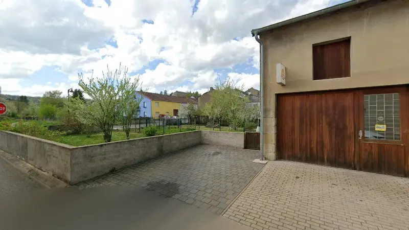 Vue de la rue devant Kosmala Christophe, Longeville-lès-Saint-Avold