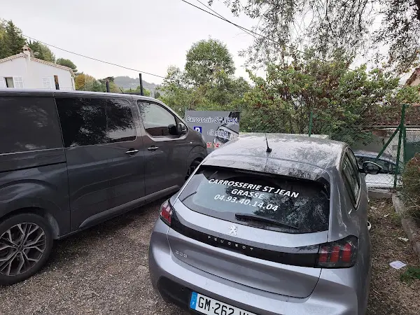 Photo publiée sur la fiche Google de Carrosserie et Mécanique St Jean - GRASSE, Grasse