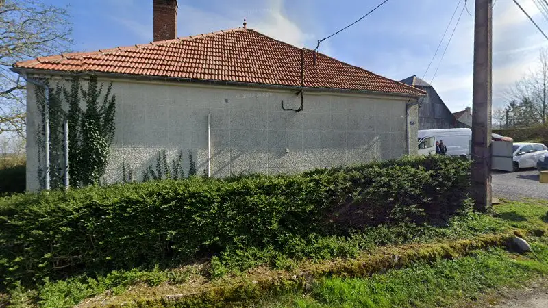 Vue de la rue devant garage Lelong, Landouzy-la-Ville