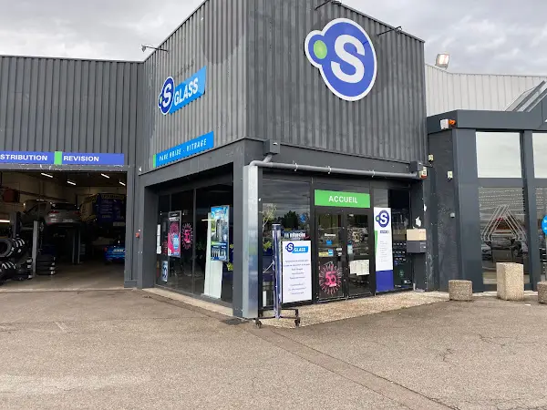 Photo publiée sur la fiche Google de Centre pare-brise S Glass Quetigny, Quetigny