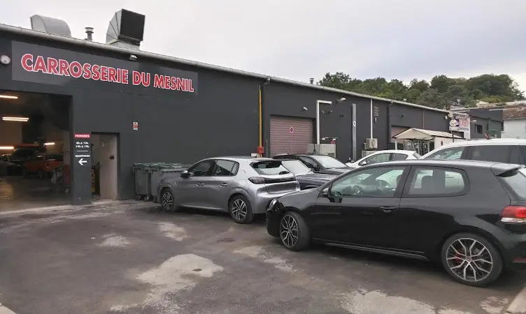 Photo publiée sur la fiche Google de Carrosserie du Mesnil, Le Mesnil-le-Roi