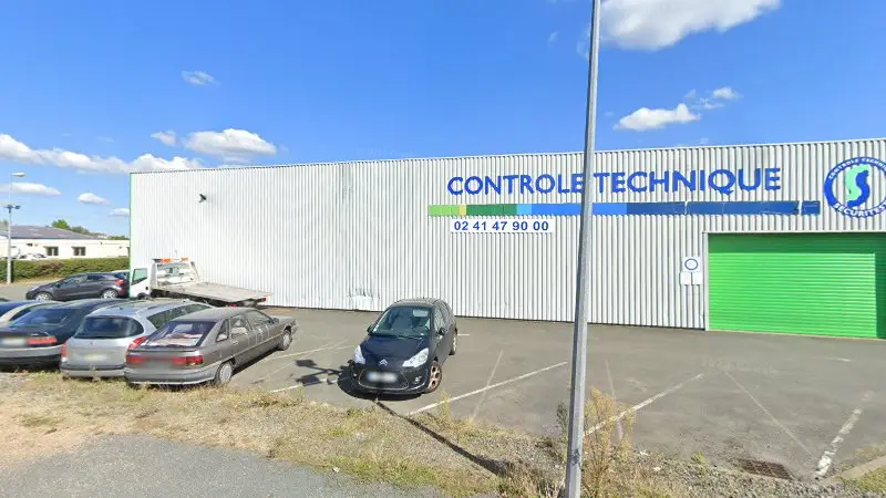Vue de la rue devant Sécuritest Contrôle Technique Automobile BEAUFORT EN VALLEE, Beaufort-en-Anjou