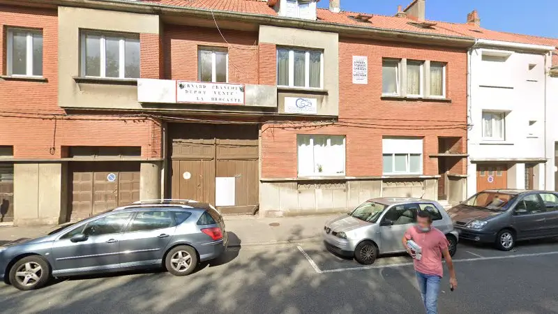 Vue de la rue devant Mon Garage, Boulogne-sur-Mer