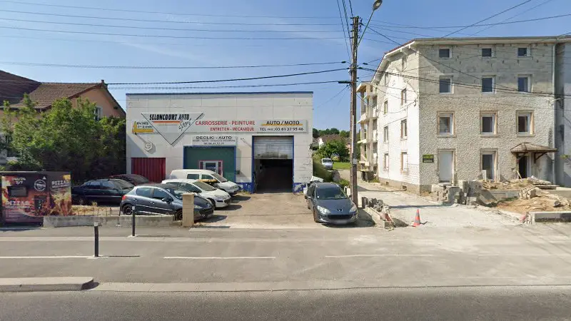 Vue de la rue devant Seloncourt Auto Sport, Seloncourt