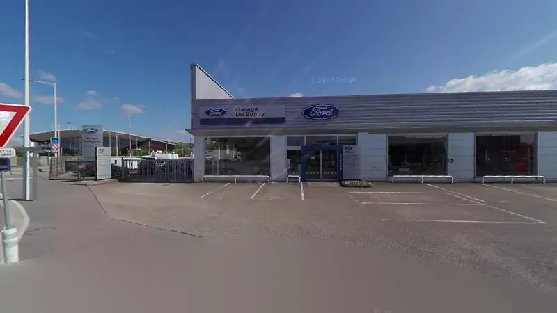 Vue de la rue devant CORSIN AUTOMOBILES SAS Ford, Bourg-en-Bresse