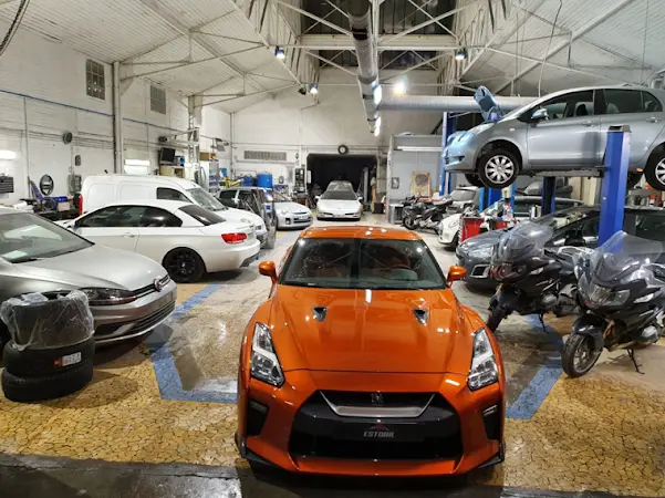 Photo publiée sur la fiche Google de Carrosserie Estoril Auto, Saint-Ouen-sur-Seine