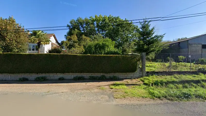 Vue de la rue devant Védrenne Roland, Abjat-sur-Bandiat