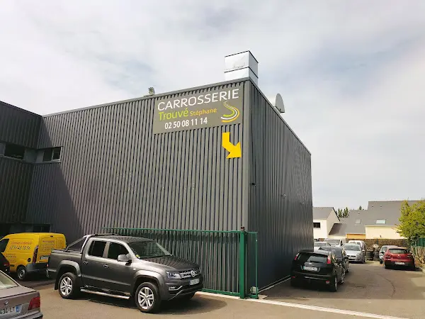 Photo publiée sur la fiche Google de Carrosserie Trouvé, Saint-Méloir-des-Ondes