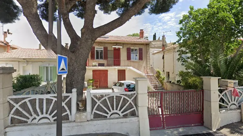 Vue de la rue devant Phil.service, Fos-sur-Mer