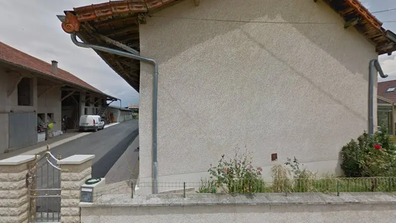 Vue de la rue devant Garage La maredindo Depannage, La Chapelle-Thècle