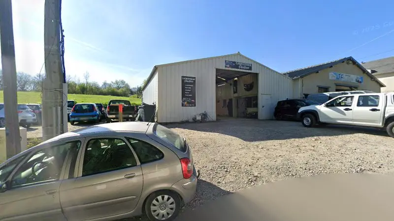 Vue de la rue devant Carrosserie Pinoteau, Argenton-sur-Creuse