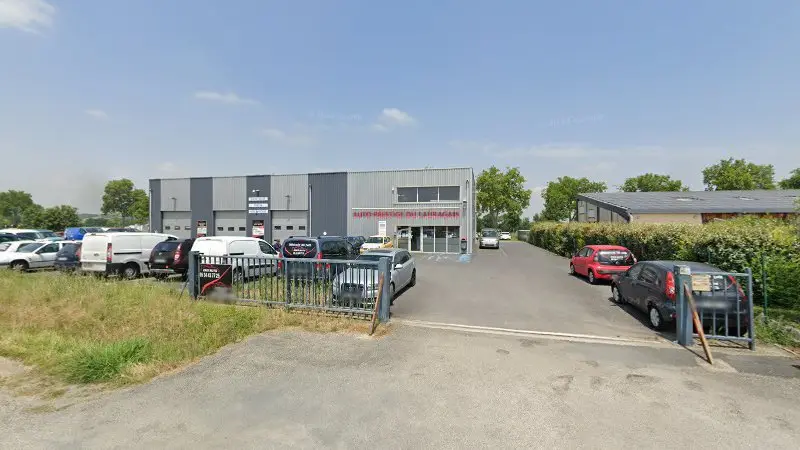 Vue de la rue devant Auto Prestige Du Lauragais, Saint-Félix-Lauragais