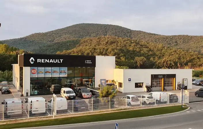 Photo publiée sur la fiche Google de Renault Dacia - Garage Albax Carrosserie Sainte Maxime, Sainte-Maxime