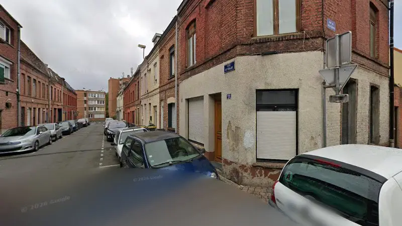 Vue de la rue devant N.L.S CARROSSERIE GUERRO, Roubaix
