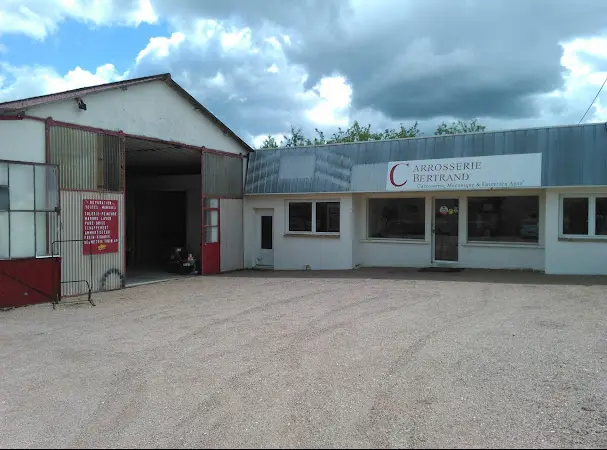 Photo publiée sur la fiche Google de Carrosserie Bertrand et fils, Argiésans