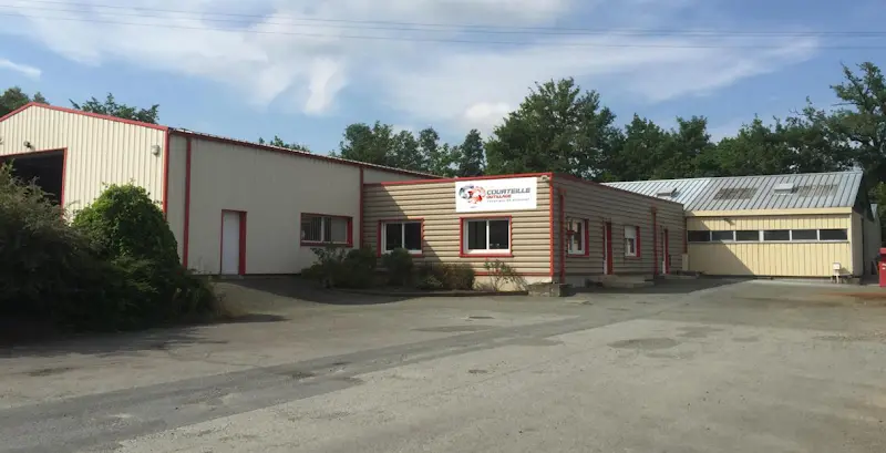 Photo publiée sur la fiche Google de Courteille Outillage, Saint-Jean-sur-Mayenne