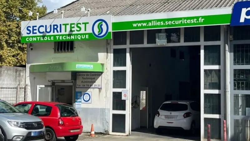 Photo publiée sur la fiche Google de Sécuritest Contrôle Technique Automobile GRENOBLE - Rue des Alliés, Grenoble