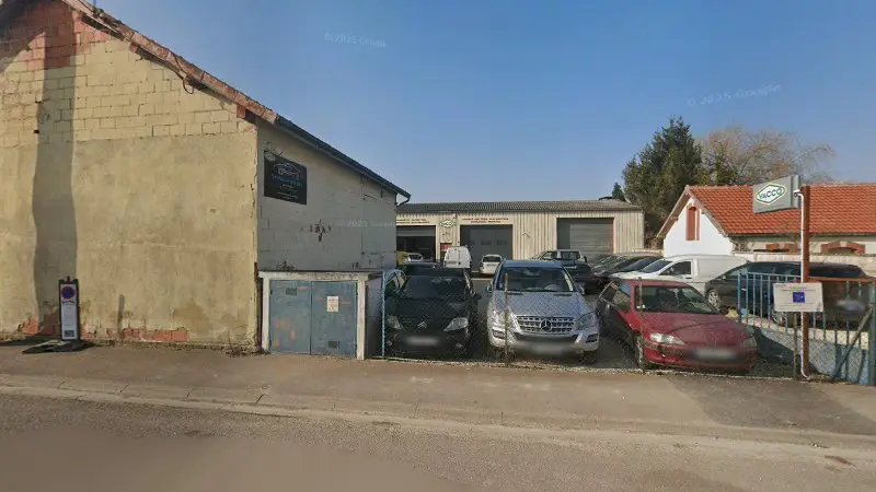 Vue de la rue devant Yacco, Rosières-près-Troyes
