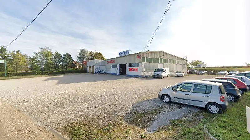 Vue de la rue devant Motrio - Garage Jérôme Buteau, Vaite