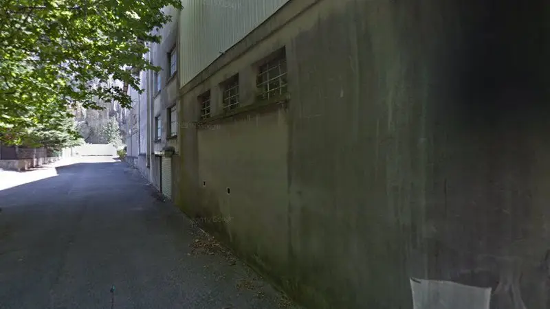 Vue de la rue devant CARSS MOTOSPORT, Voreppe