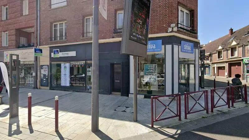 Vue de la rue devant Vision Pare Brise: Remplacement et réparation de pare brise à domicile à Beauvais, Beauvais