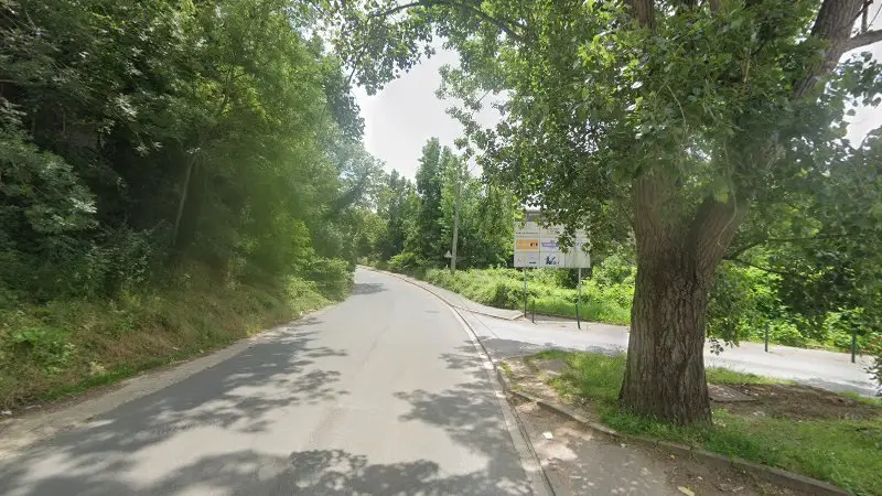 Vue de la rue devant AB Corrosserie, Épinay-sur-Orge