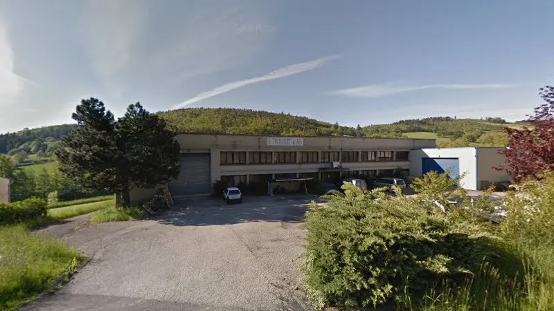 Vue de la rue devant J Trouillet Et Fils_bis, Saint-Julien-Molin-Molette