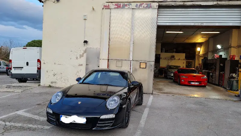Photo publiée sur la fiche Google de Carrosserie bf, Simiane-Collongue